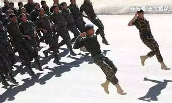 阅兵仪式与情感的共鸣，为何观看时会让人热泪盈眶，阅兵仪式，情感共鸣与热泪盈眶的触动时刻