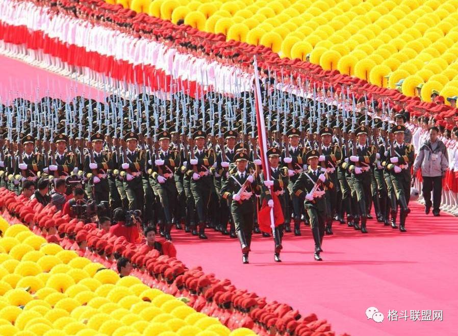 建军九十周年阅兵意义深远，回顾历史，展望未来，建军九十周年阅兵，回顾历史，展望未来，意义深远