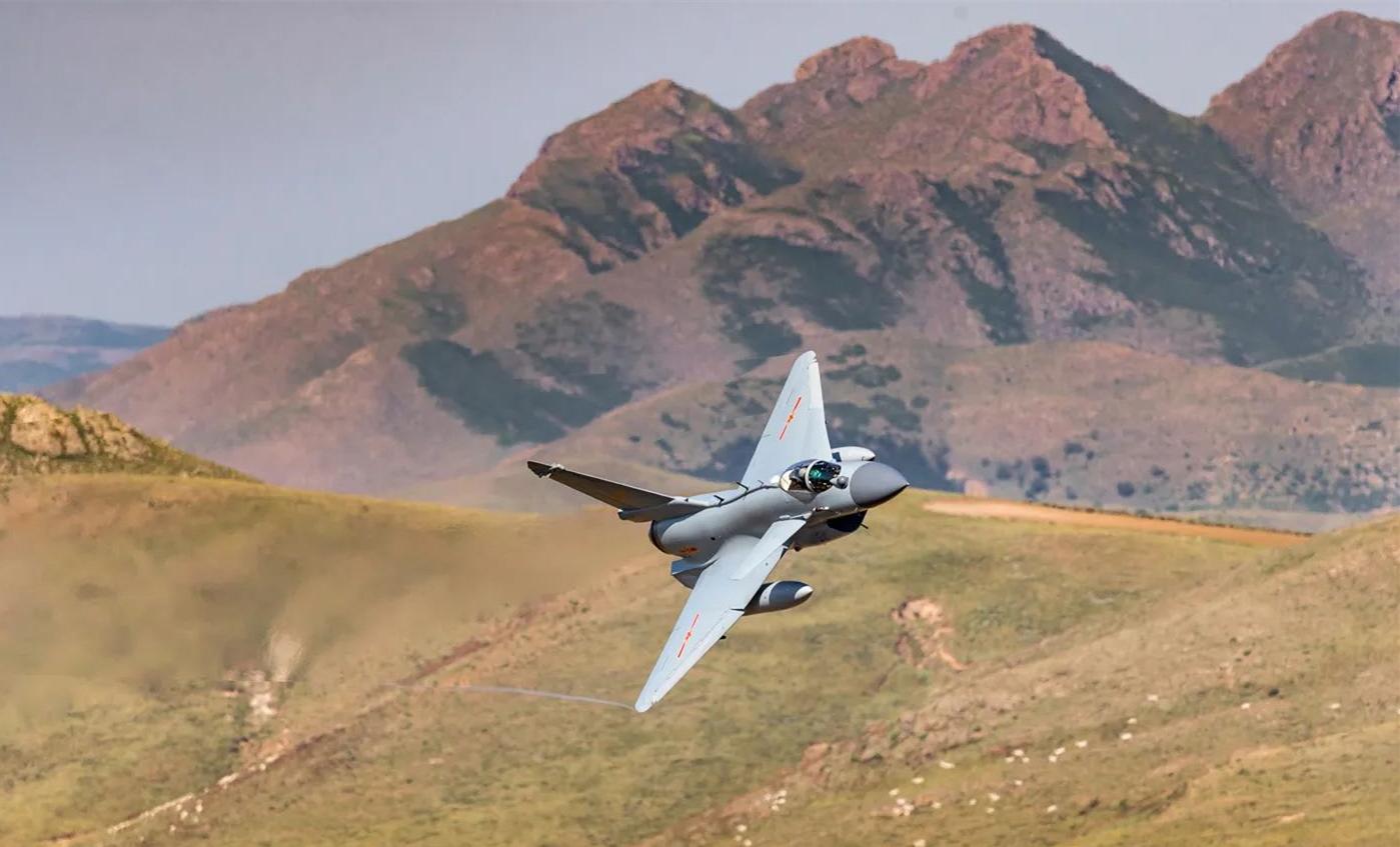 揭秘F-16战斗机价格，一架究竟多少钱？，揭秘，F-16战斗机价格大揭秘，一架究竟价值多少？