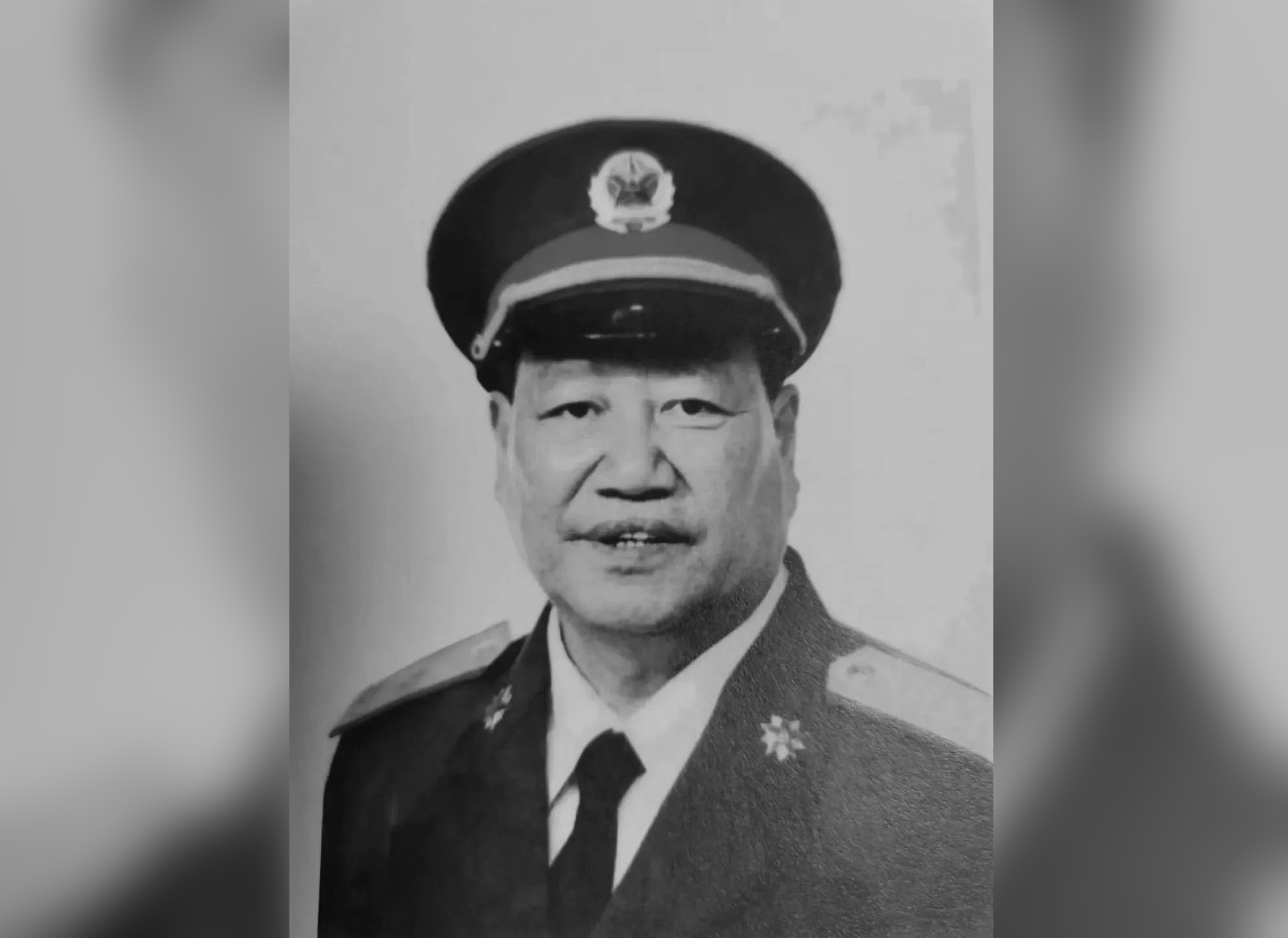 生平