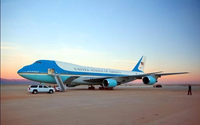 中国空军一号飞机，翱翔天际的国士之翼，中国空军一号，国士之翼翱翔天际