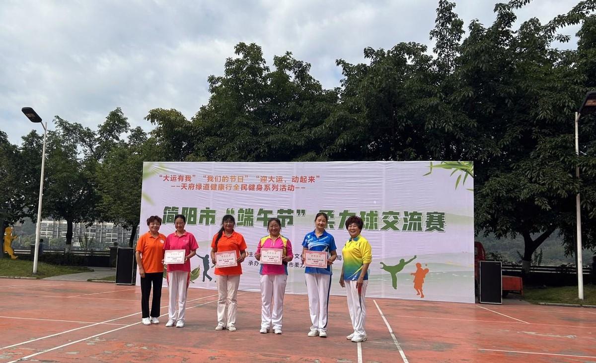 回顾与前瞻，2023年即将结束之际的思考与展望，年终思考与展望，回顾过去，前瞻未来，2023年的思考与展望