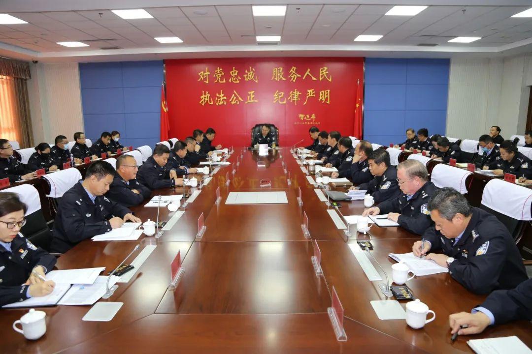 美国总统检阅三军仪仗队视频，荣耀与力量的展现，美国总统检阅三军仪仗队，荣耀与力量的瞬间