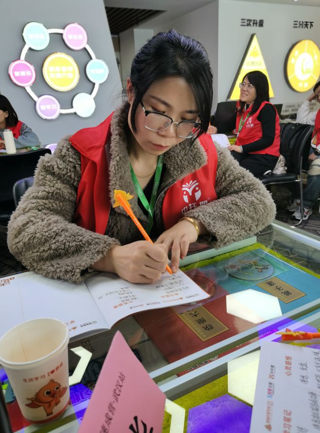 管家婆三肖思琪必中一期，揭秘彩票背后的秘密与策略思考，揭秘彩票背后的秘密与策略思考，管家婆三肖思琪必中一期探究
