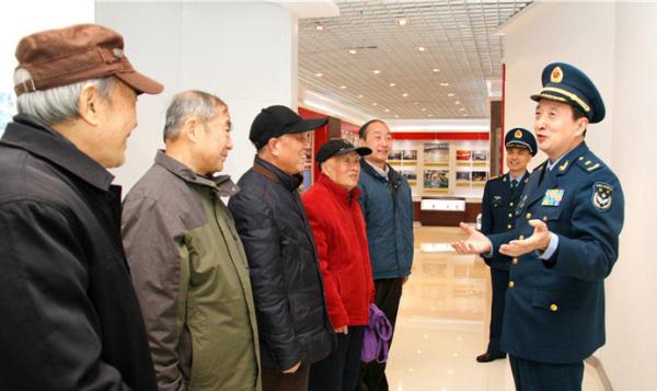 中国空军装备部张金榜，铸就空中长城的杰出领航者，张金榜，铸就中国空中长城的领航者
