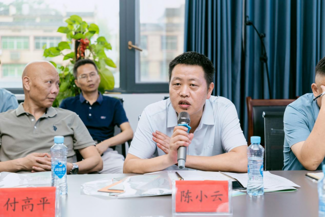国庆阅兵中的璀璨明珠，女兵王小寒，国庆阅兵中的璀璨明珠，女兵王小寒的荣耀时刻