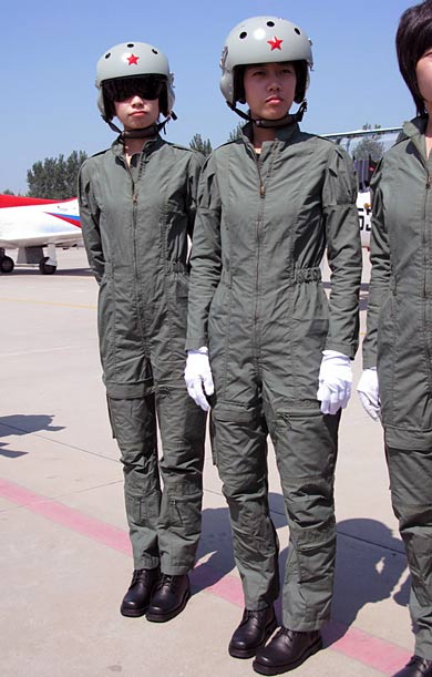 中国空军飞行员制服图片，历史、设计及其象征意义，中国空军飞行员制服，历史、设计与象征意义全解析