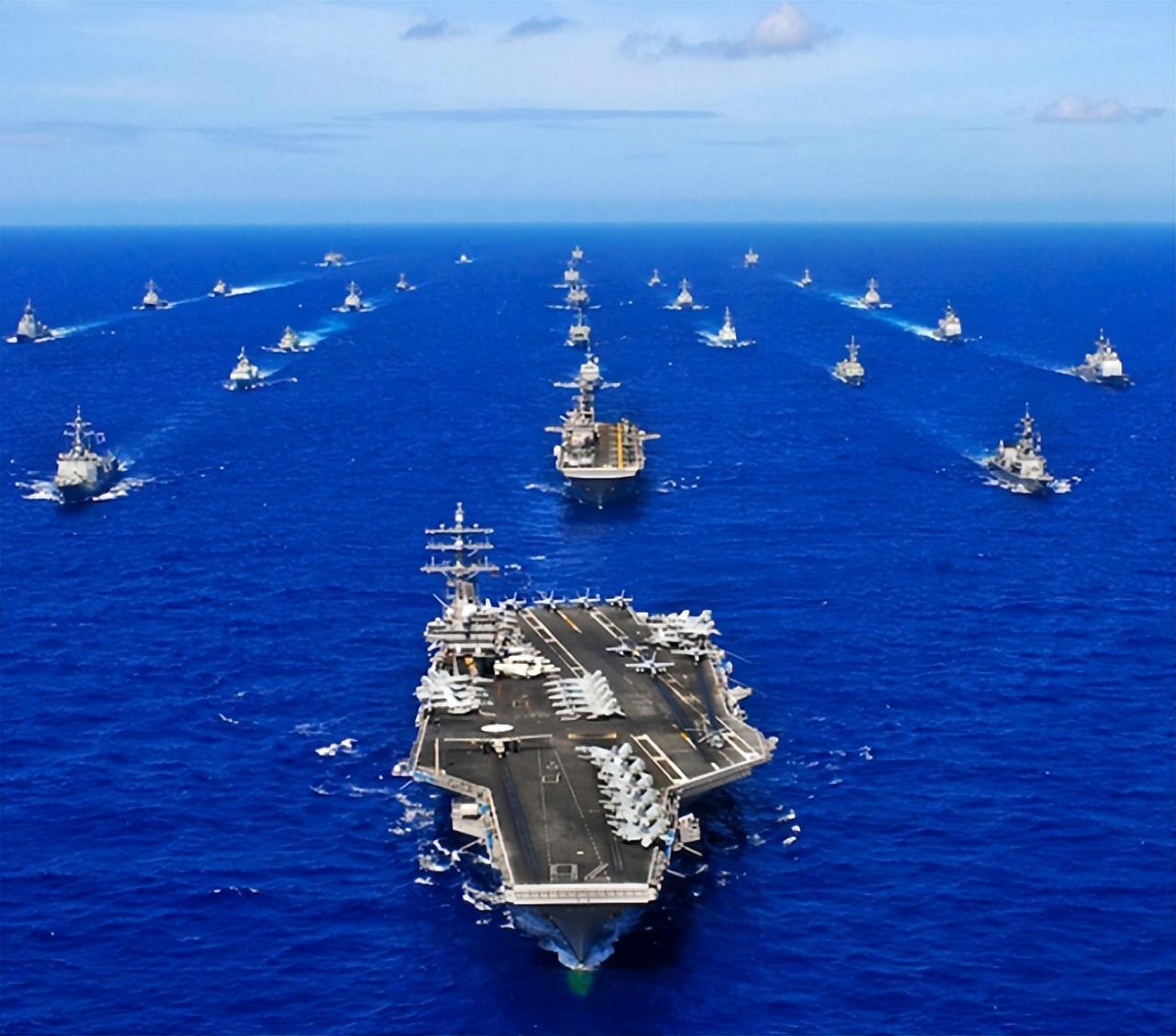 航空母舰，简称航母，一种强大的海上霸主，航空母舰，海上霸主的力量展现