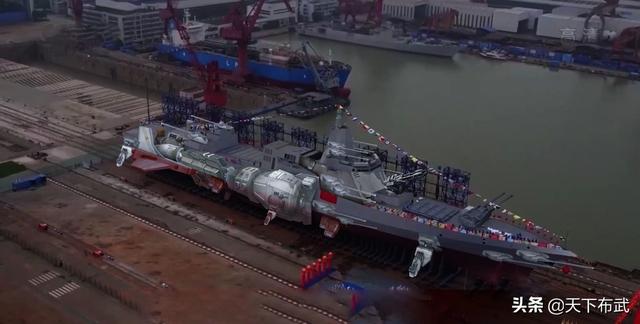 探索中国海军新力量，055东风17舰载版，中国海军新力量揭秘，055舰载东风-17探索之旅