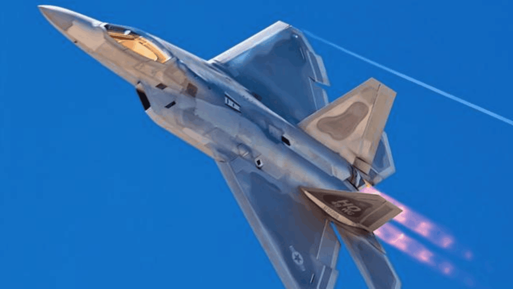揭秘F-117隐形战斗机弹舱，技术与力量的完美结合，揭秘F-117隐形战斗机弹舱，技术与力量的巅峰融合