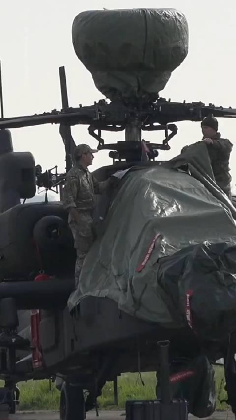 阿帕奇武装直升机满载，力量与威严的象征，阿帕奇武装直升机，满载力量与威严的象征