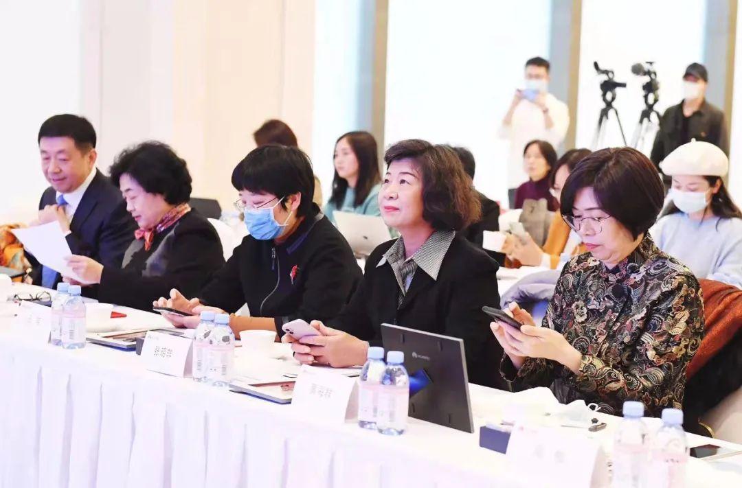 国际时事新闻2021年最新报道——十月的全球焦点，全球焦点，最新国际时事新闻报道（十月版）