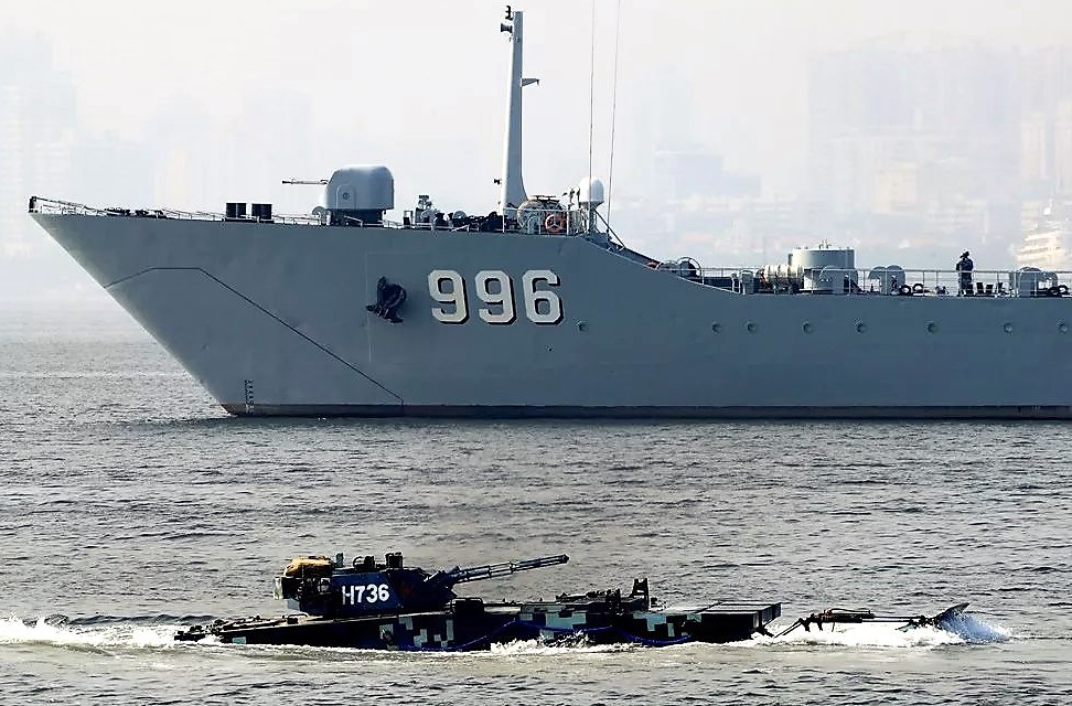 南海舰队971号登陆舰，展现中国海军力量的重要一环，南海舰队971号登陆舰，中国海军力量的关键一环