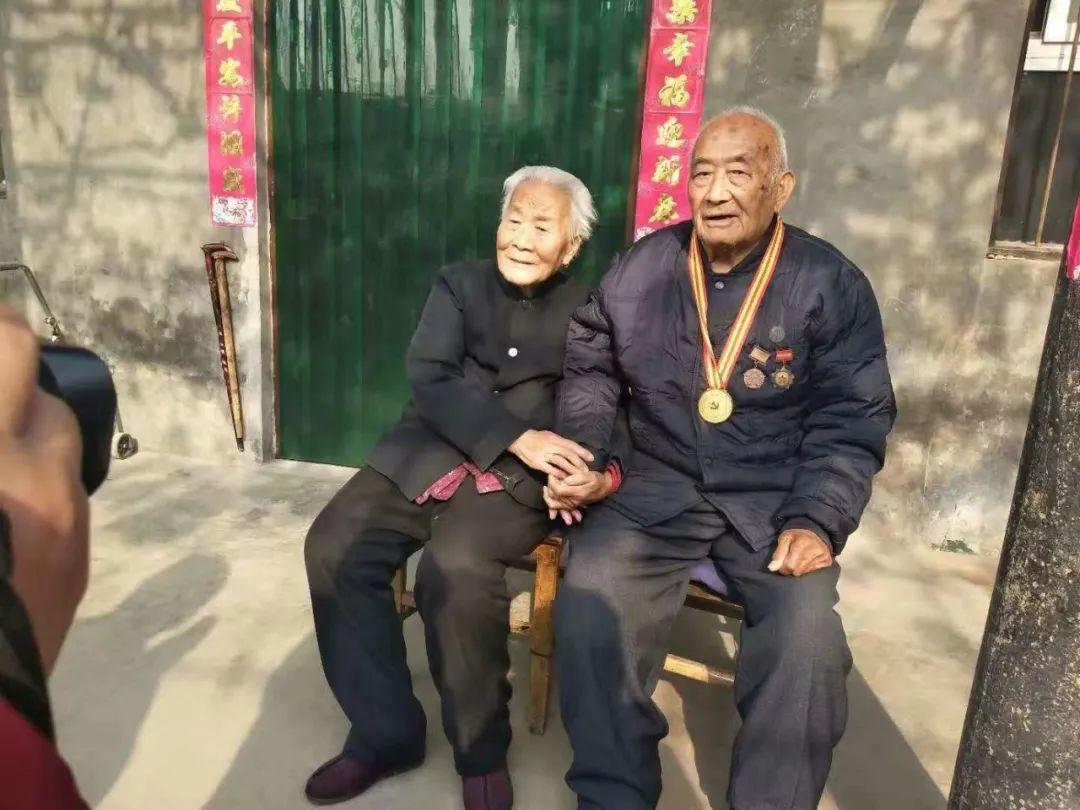 中国人民志愿军军歌第1，荣耀的旋律，时代的呼唤，中国人民志愿军军歌，荣耀旋律，时代呼唤的呼唤