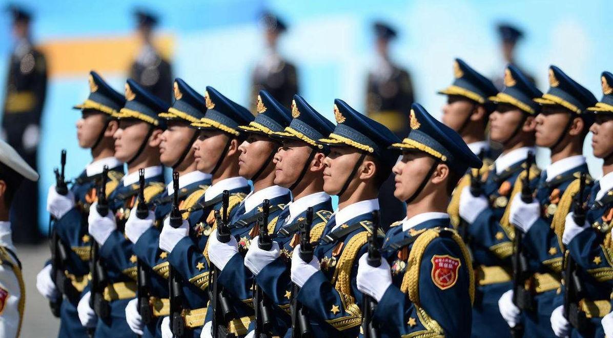 阅兵彩排陆军方队片段视频，展现国家力量与荣耀，阅兵彩排陆军方队视频展现国家力量与荣耀风采