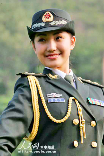 中国女兵图片与服装，展现力量与荣耀的象征，中国女兵，服装与力量，荣耀的象征
