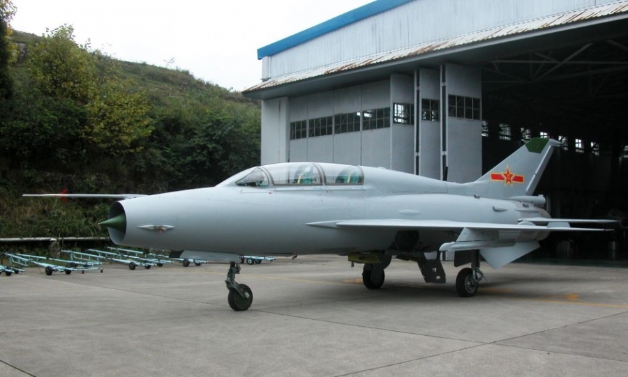 歼7的精湛做工，中国航空工业的骄傲，歼7精湛工艺，中国航空工业的荣耀标杆