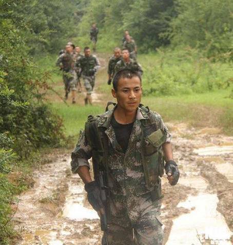 中国女特种兵极限训练图片，坚韧与力量的见证，中国女特种兵极限训练图片，坚韧与力量的完美展现