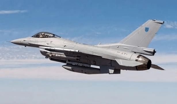 美国使用F-16V战斗机，历史背景、现状及其影响，美国F-16V战斗机，历史背景、现状及其全球影响概览