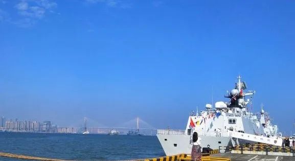 历史与现实交汇