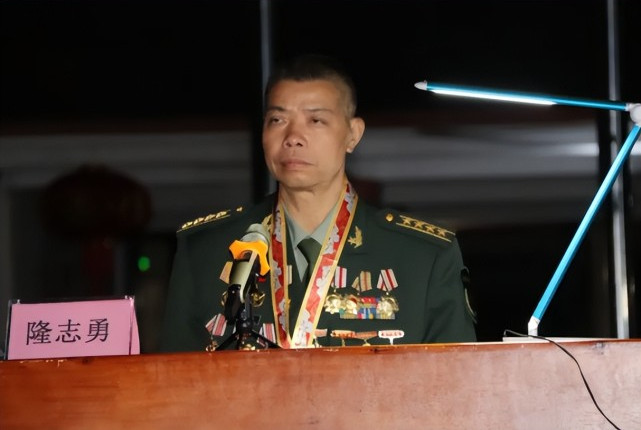 隆志勇，一位引领时代的杰出人物，隆志勇，时代引领者的杰出风采