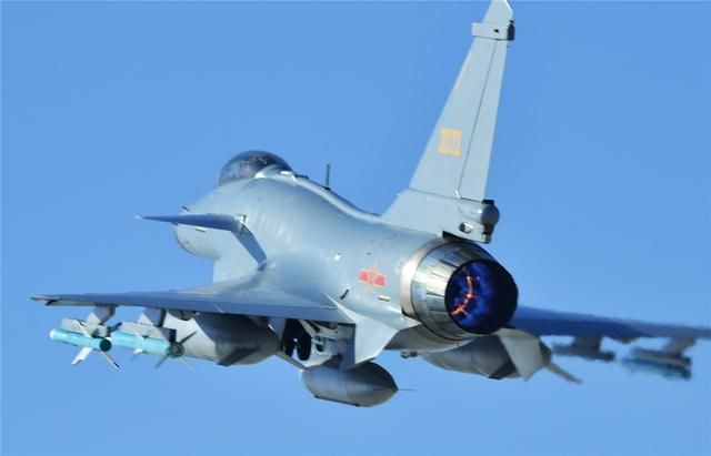 歼-10战斗机与中国空军力量的崛起，歼-10战斗机与中国空军力量的腾飞