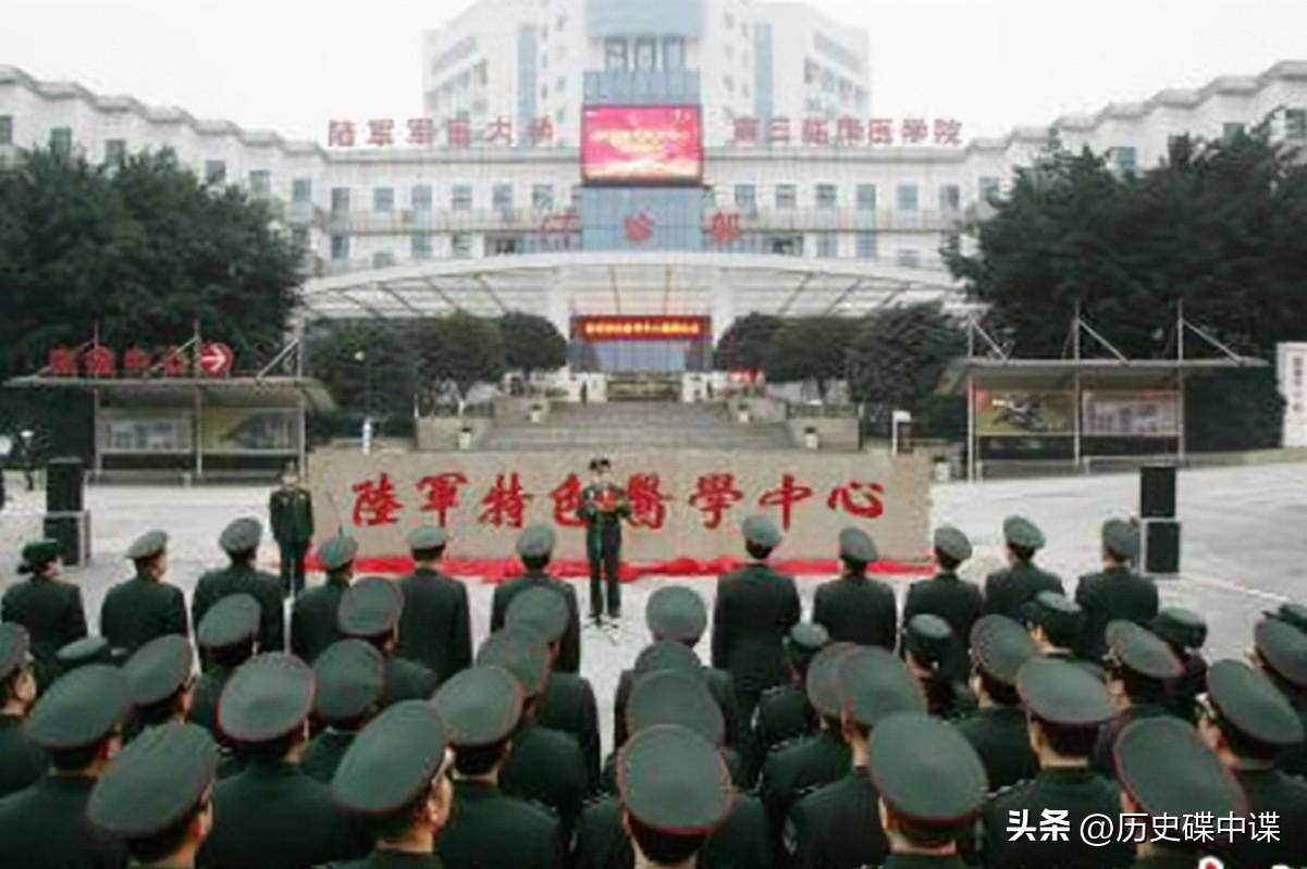 阅兵式1999，回顾与展望，阅兵式1999，回顾辉煌历程，展望美好未来