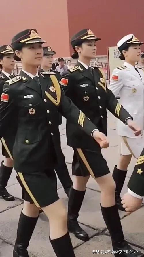 中国女兵仪仗队枪操，荣耀与力量的展现，中国女兵仪仗队枪操，荣耀与力量的璀璨闪耀