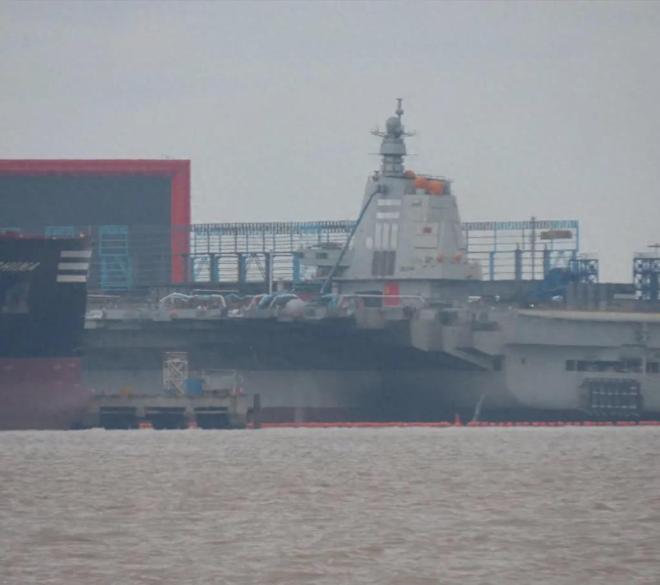 关于中国海军辽宁舰（003舰岛丑）的探讨，中国海军辽宁舰（003舰岛）深度探讨