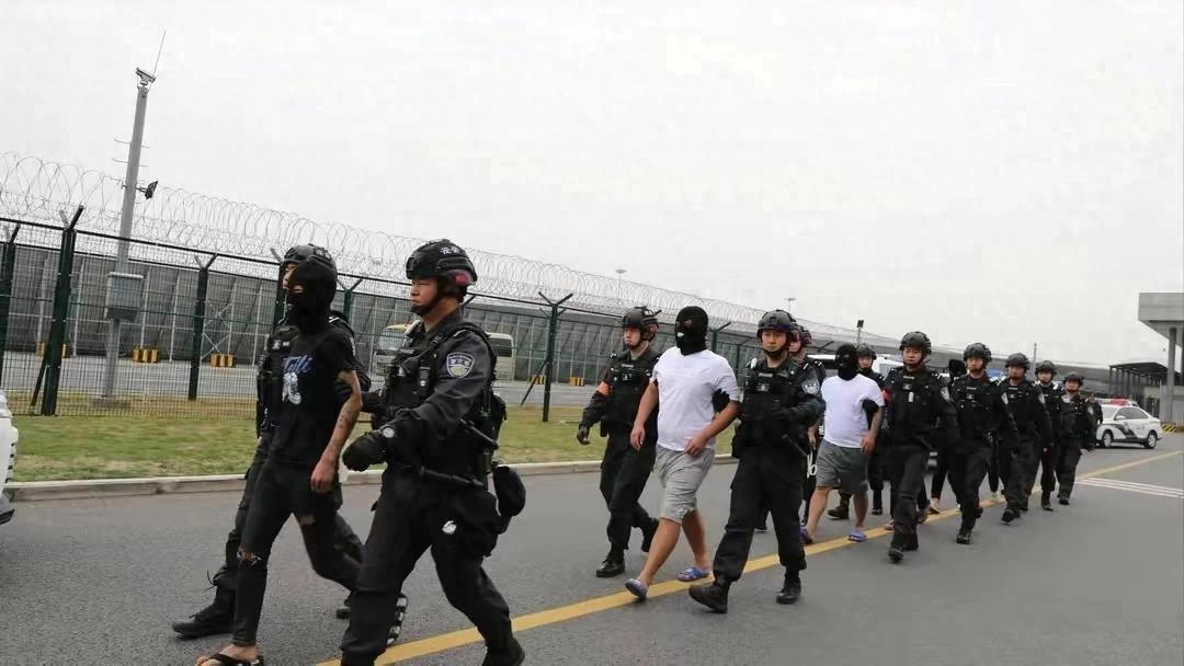 台海局势与大陆动作，深化理解与应对挑战，台海局势与应对挑战，深化理解与大陆动作的重要性