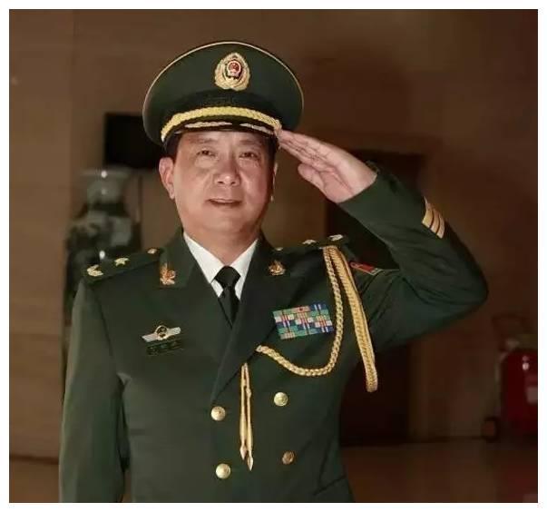 丁晓兵现任职务及职业生涯概述，丁晓兵职业生涯概述与现任职务揭秘