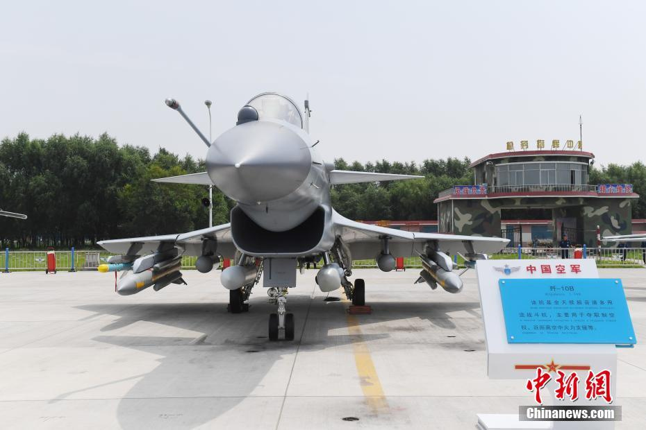 中国空军装备一览，现代化建设的辉煌成果，中国空军装备概览，现代化建设辉煌成果展示