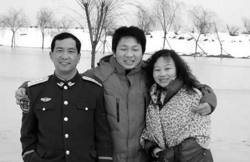 丁晓兵儿子丁陶，传承与超越的典范，丁陶，传承与超越的典范——丁晓兵儿子的故事