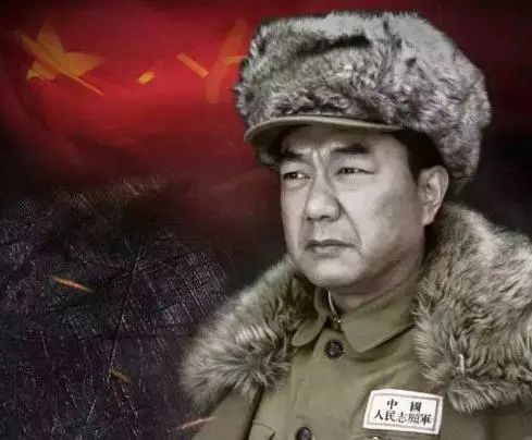 英勇军事指挥家