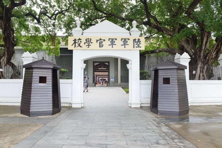 关于21集团军副军长的深度探讨，揭秘，21集团军副军长的角色与担当