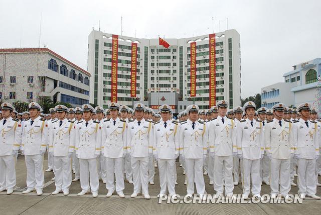 南海舰队司令部大楼，见证海军力量的崛起，南海舰队司令部大楼，海军力量的崛起见证地