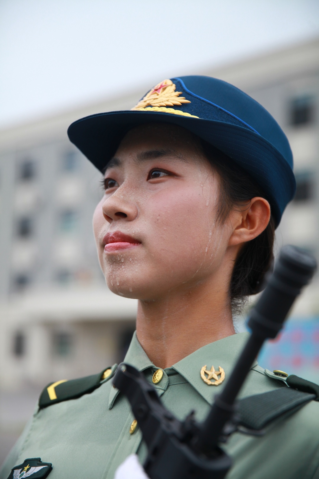 中国女兵，高清图片展现飒爽英姿，中国女兵高清图片展现飒爽英姿风采