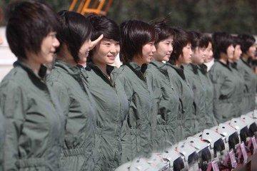 歼-10战斗机的功能与用途，空中力量的核心支柱，歼-10战斗机，空中力量的核心支柱，多功能战斗用途揭秘