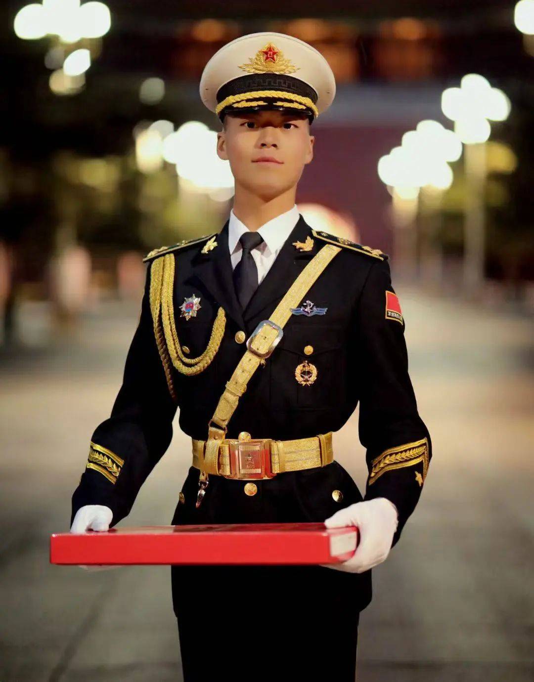 三军仪仗队国旗手图片，荣耀的象征与国家的骄傲，三军仪仗队国旗手图片，国家荣耀的象征与骄傲