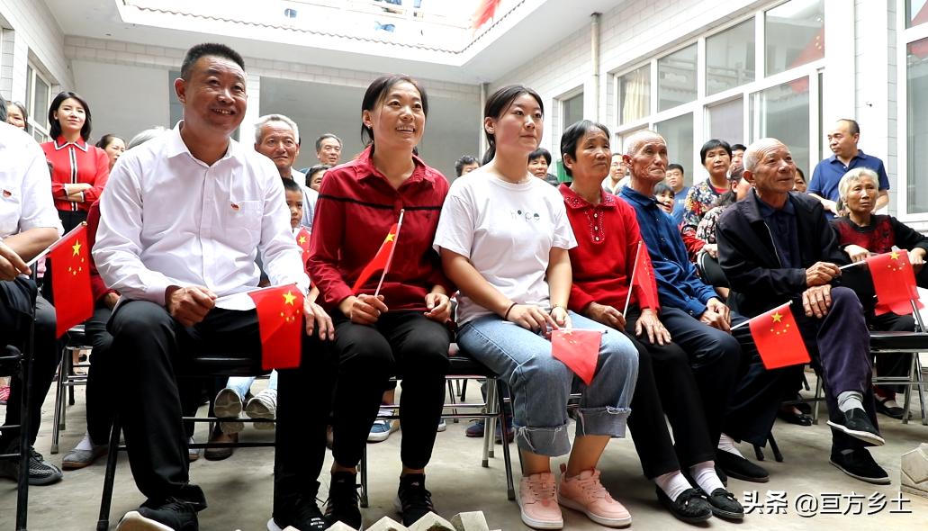 庆祝中华人民共和国成立七十周年国庆阅兵中的俄罗斯方队，荣耀与力量的展现，俄罗斯方队亮相国庆阅兵，荣耀与力量的见证