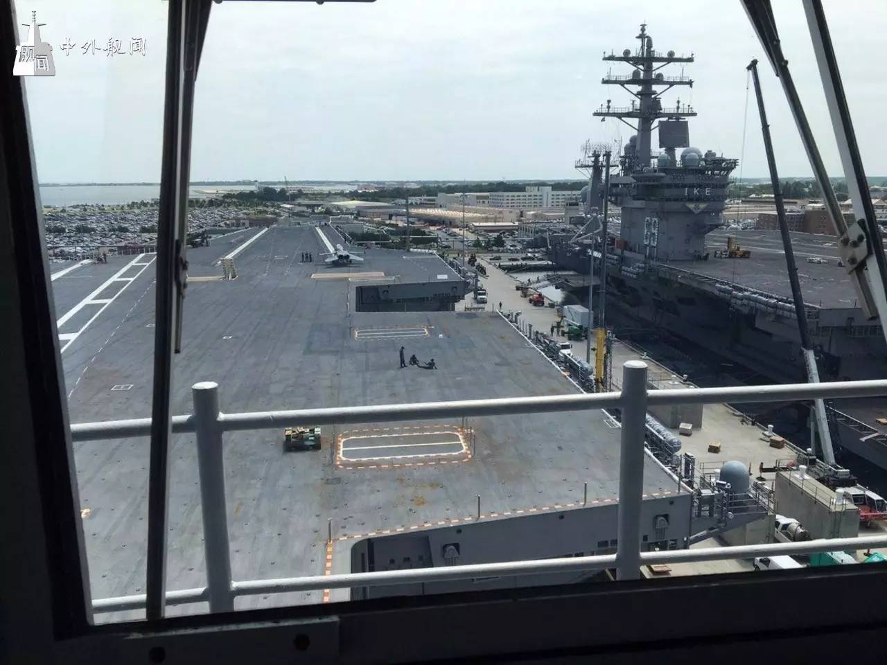 福特号航空母舰指挥中心，现代海军力量的心脏，福特号航空母舰指挥中心，现代海军力量的核心掌控之地